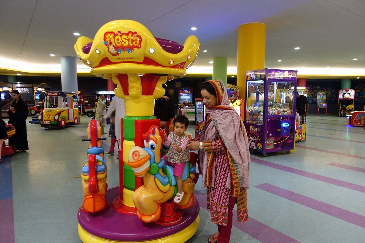 Dolmen Mall Tariq Road cover photo