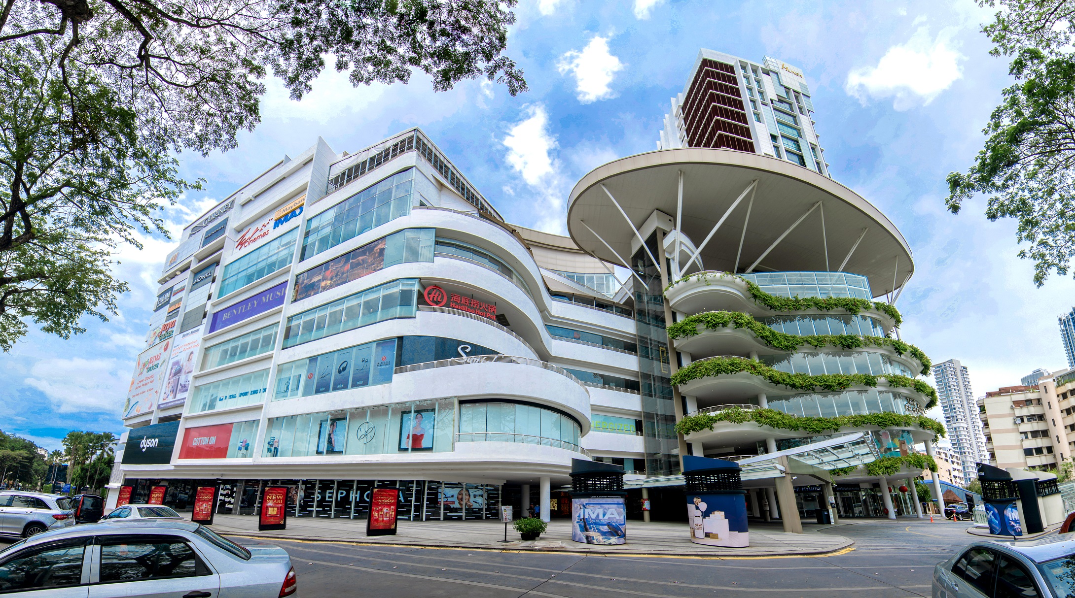 Gurney Paragon Mall cover photo