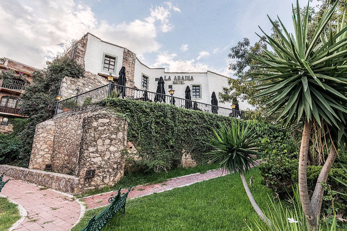 Plaza San Javier cover photo