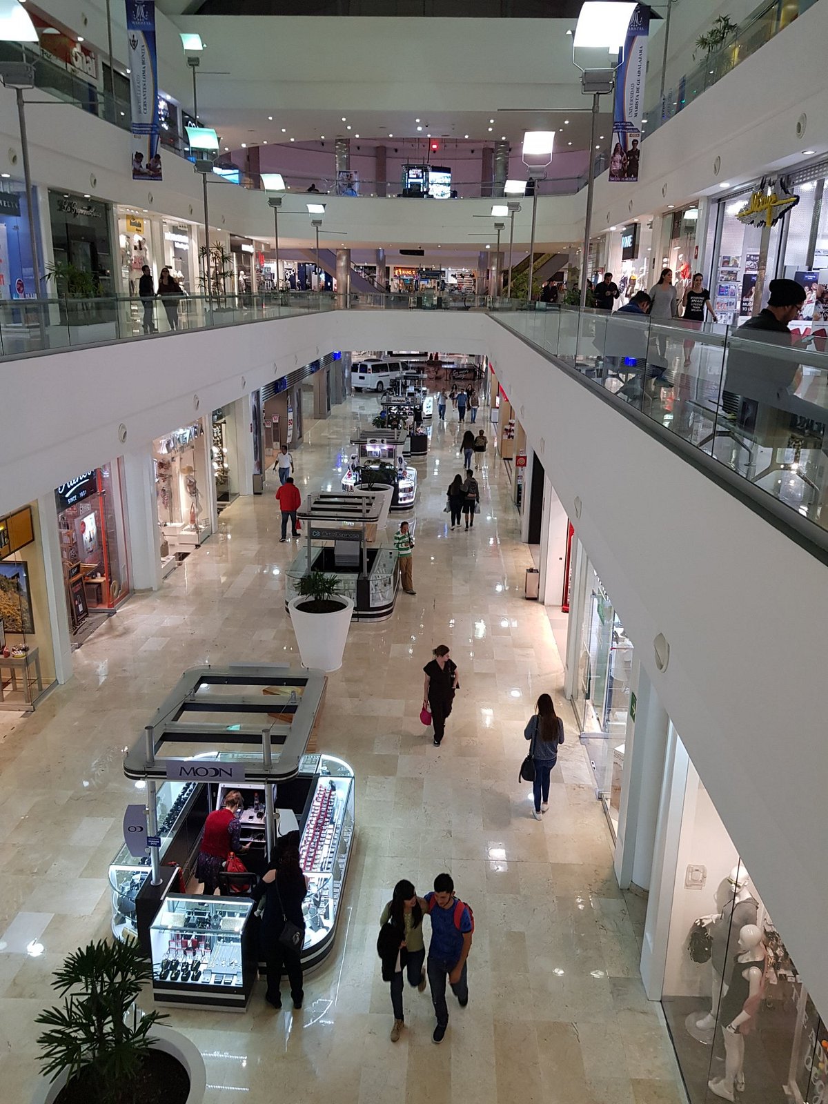 Plaza Galerías cover photo