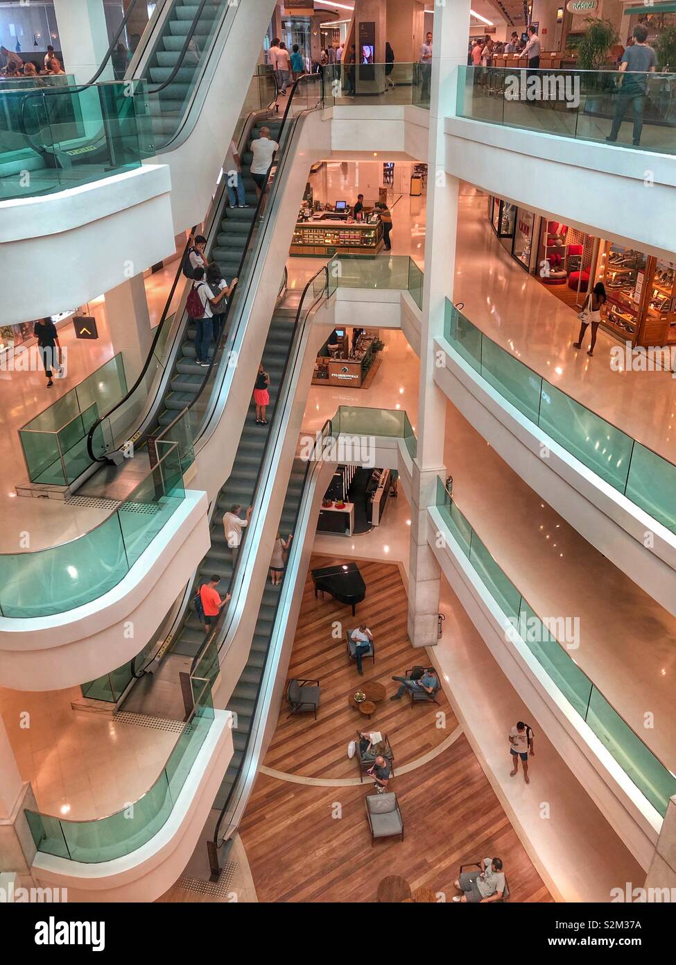 Shopping Leblon cover photo
