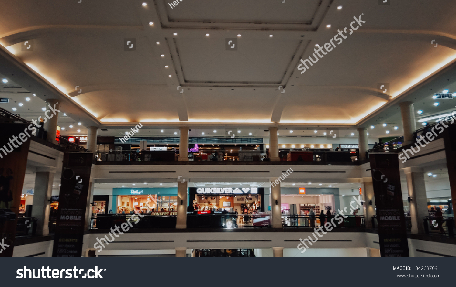 Amplaz Mall cover photo