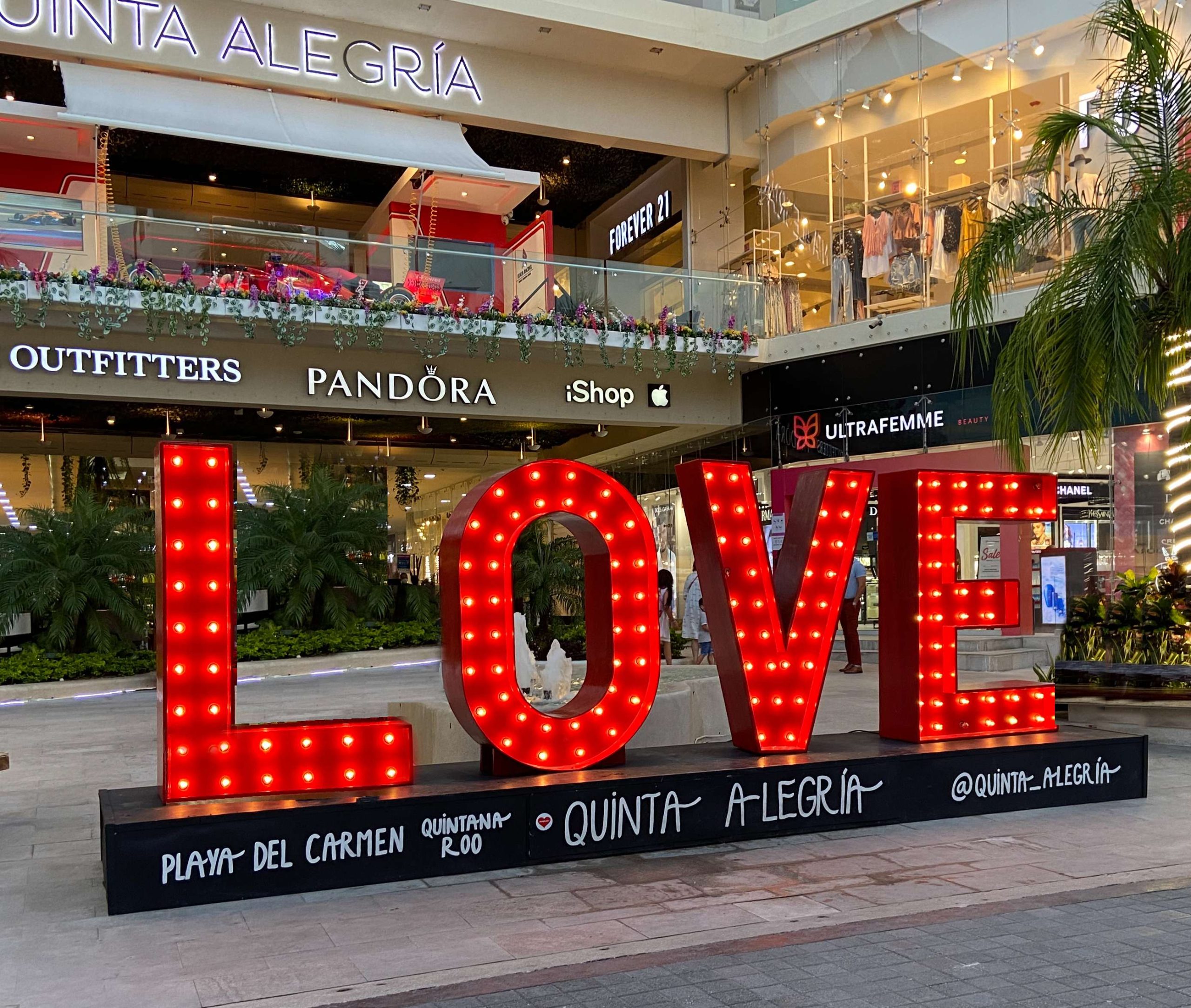 Gran Plaza Cancún cover photo