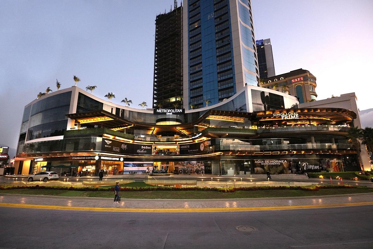 Plaza San Pedro Garza García cover photo