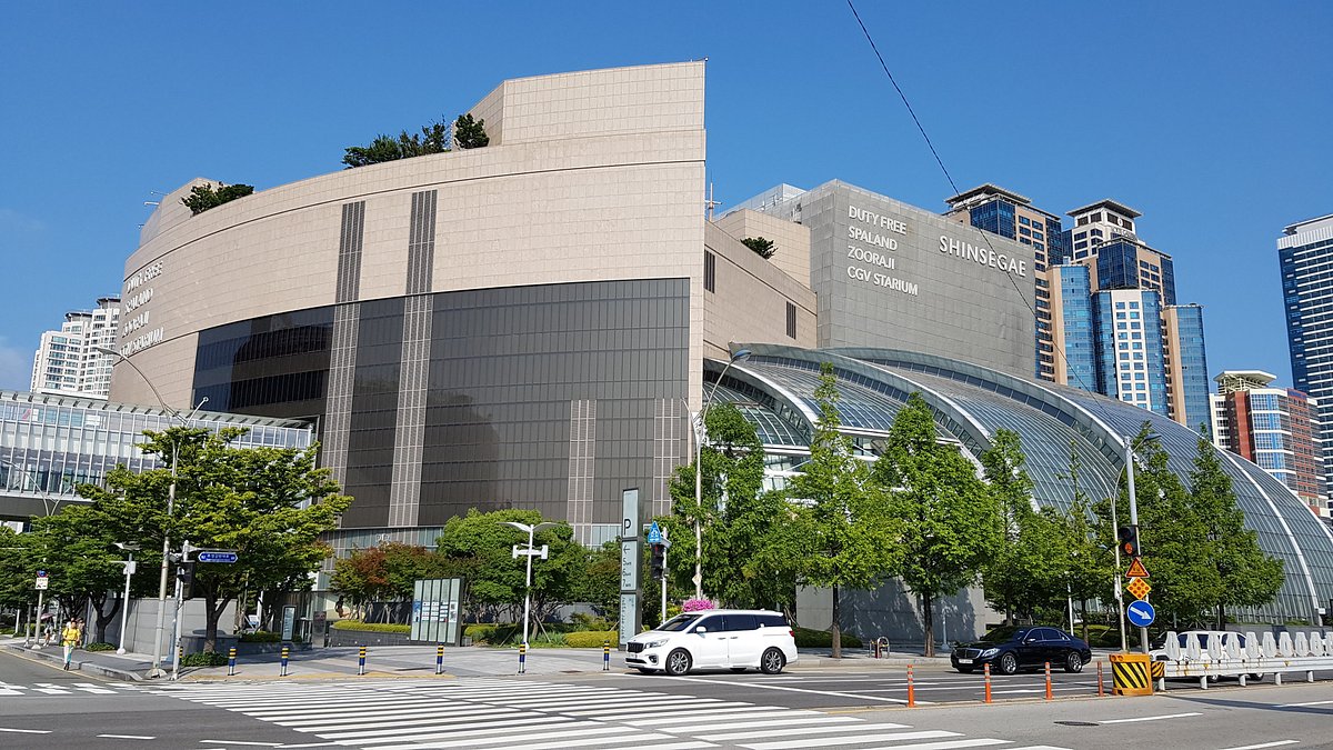 Shinsegae Department Store Centum City cover photo