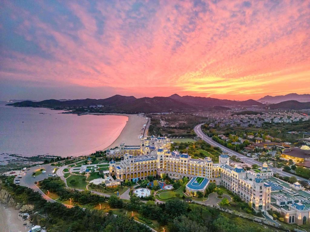 Dalian Starlight 678 cover photo