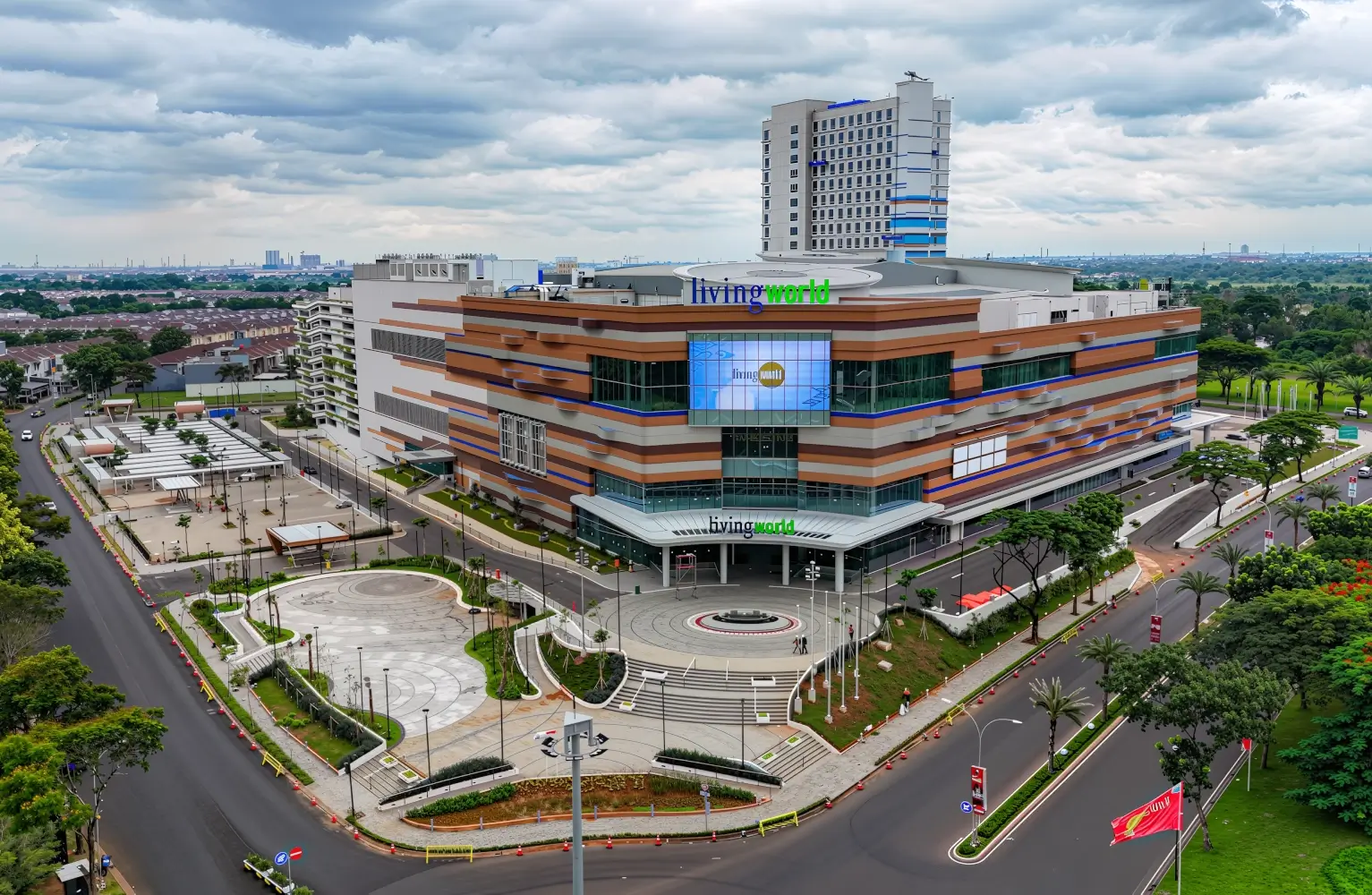 Living World Grand Wisata cover photo