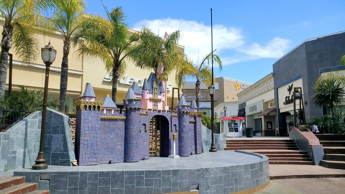 Plaza Monarca cover photo