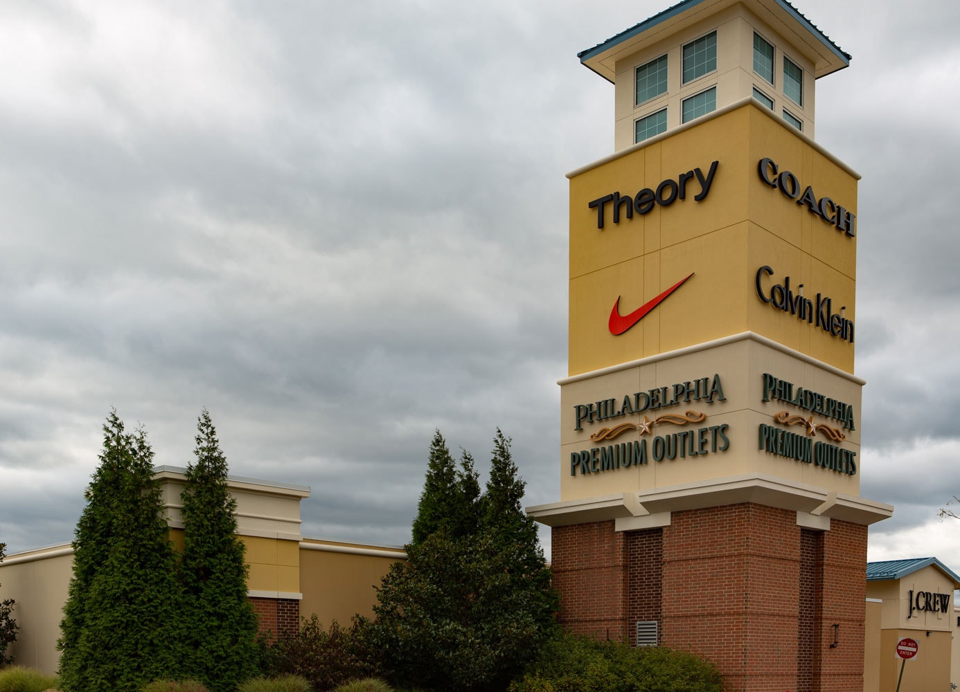 Limerick Outlets Philadelphia Premium Outlets — Stores, Map & Hours | Occupi