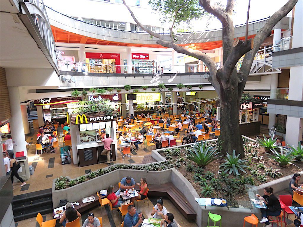Centro Comercial Oviedo cover photo