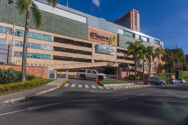 Centro Comercial El Tesoro cover photo