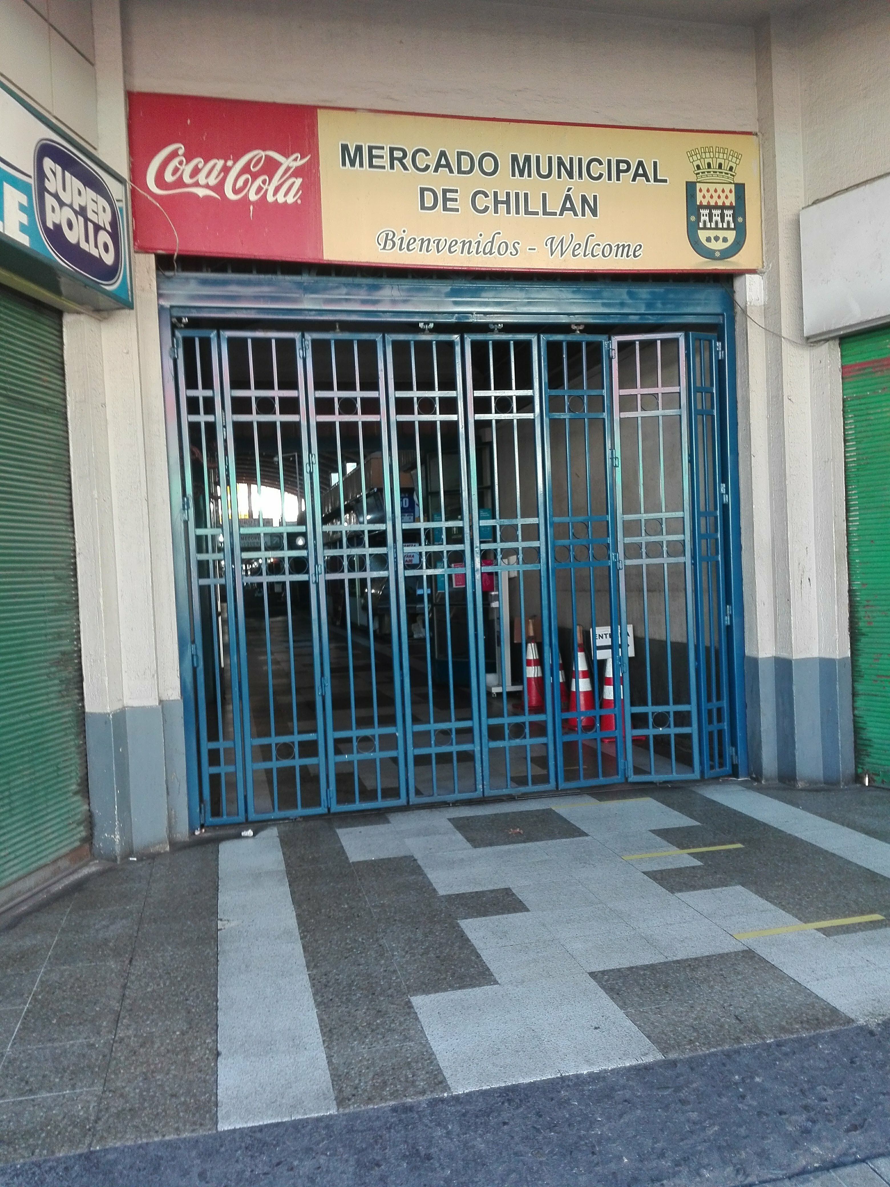 Mall Plaza El Roble cover photo