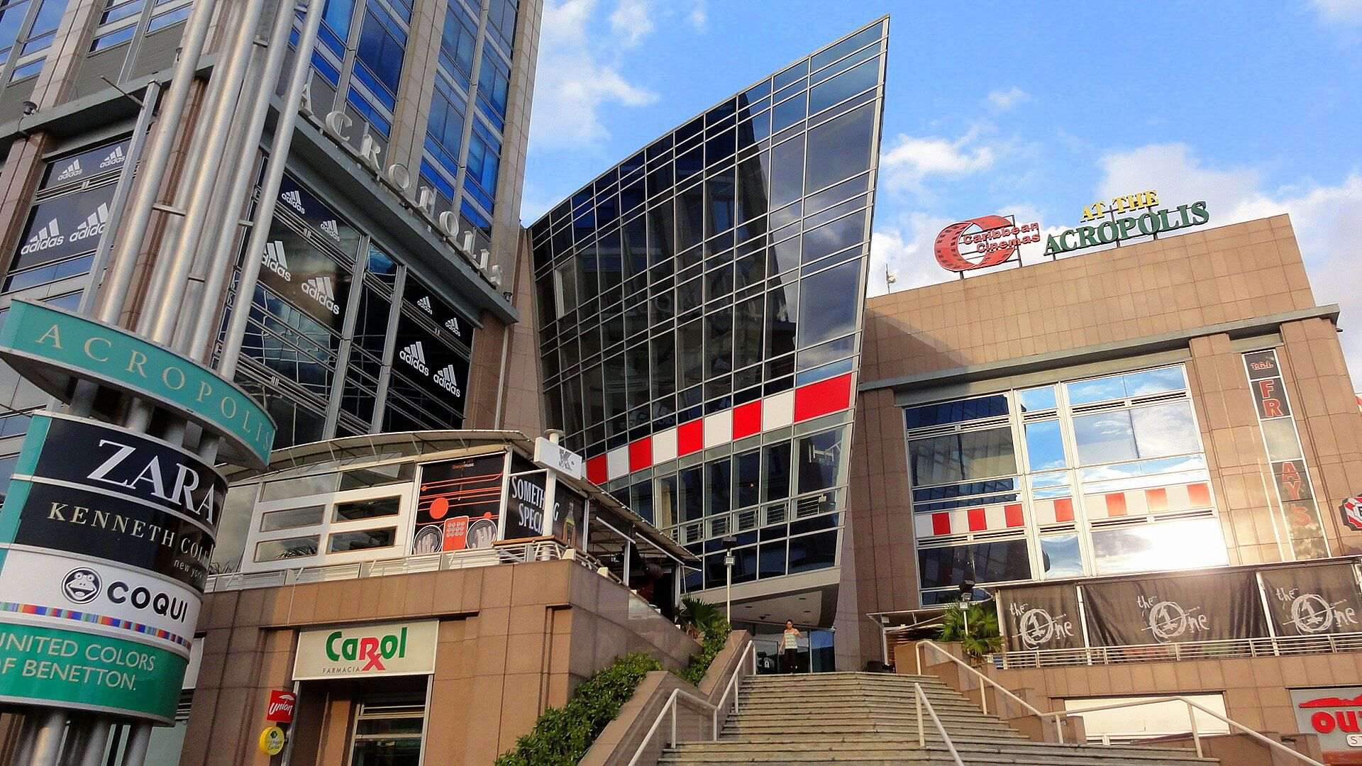 Centro Comercial La Sirena cover photo