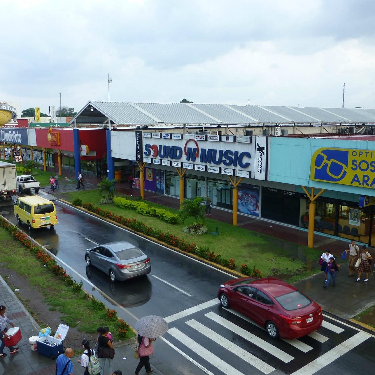 Centro Comercial Los Pueblos cover photo