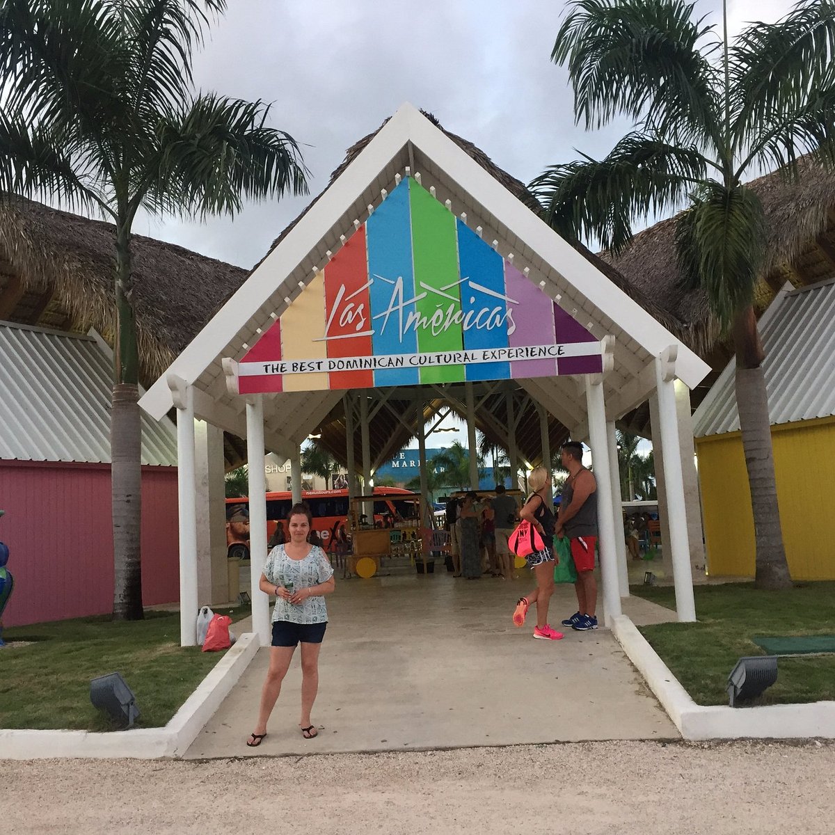 Plaza Las Américas cover photo