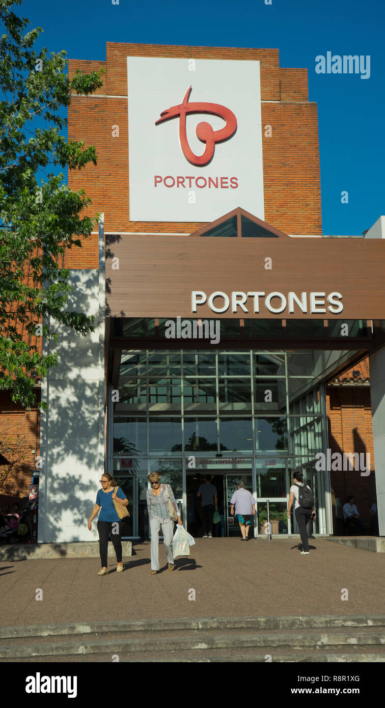 Plaza Los Portones cover photo