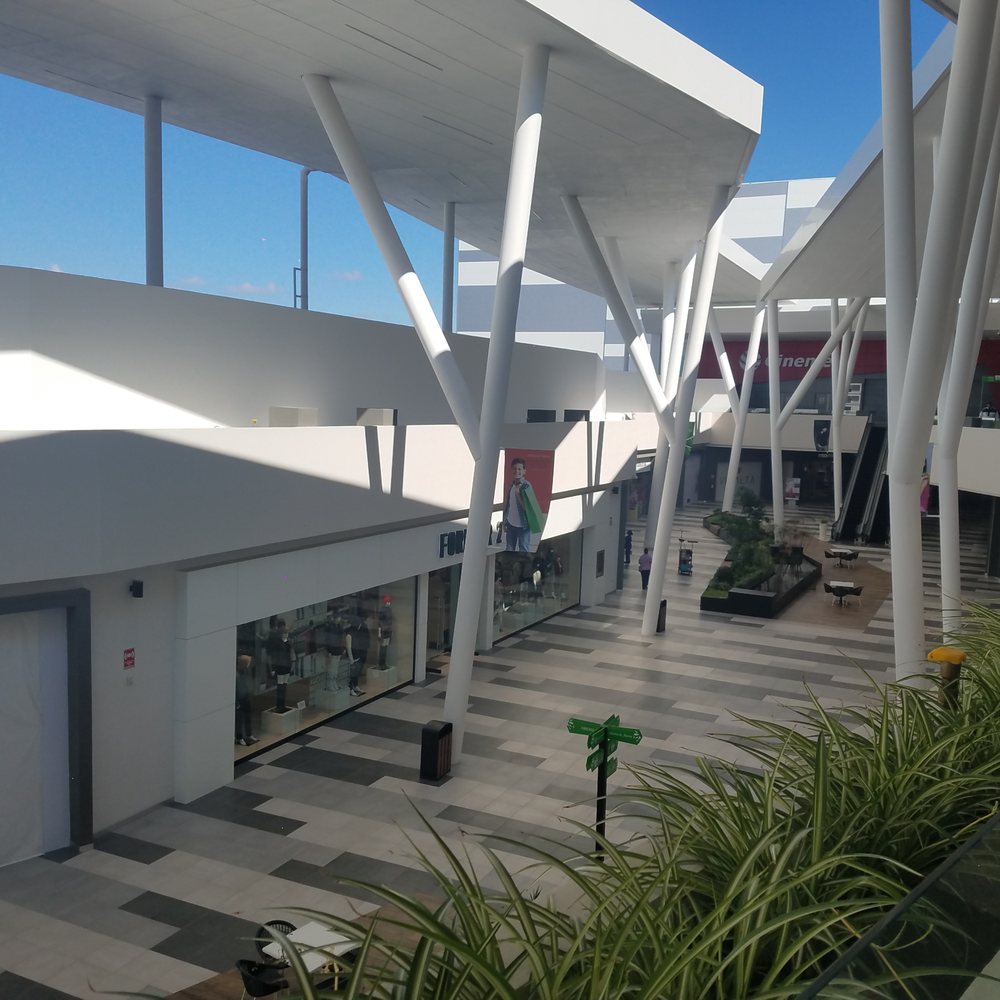 Hiper Plaza Irapuato cover photo