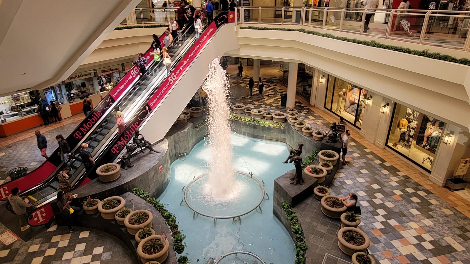 Plaza Las Américas cover photo
