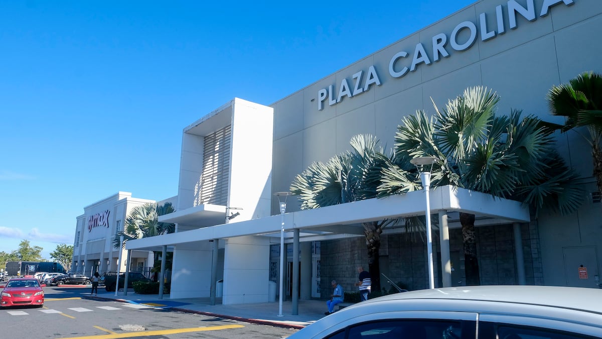 Plaza Carolina cover photo