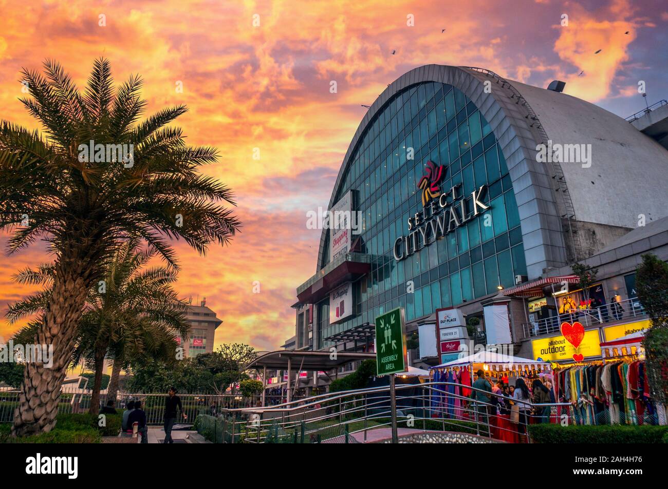 Select Citywalk cover photo