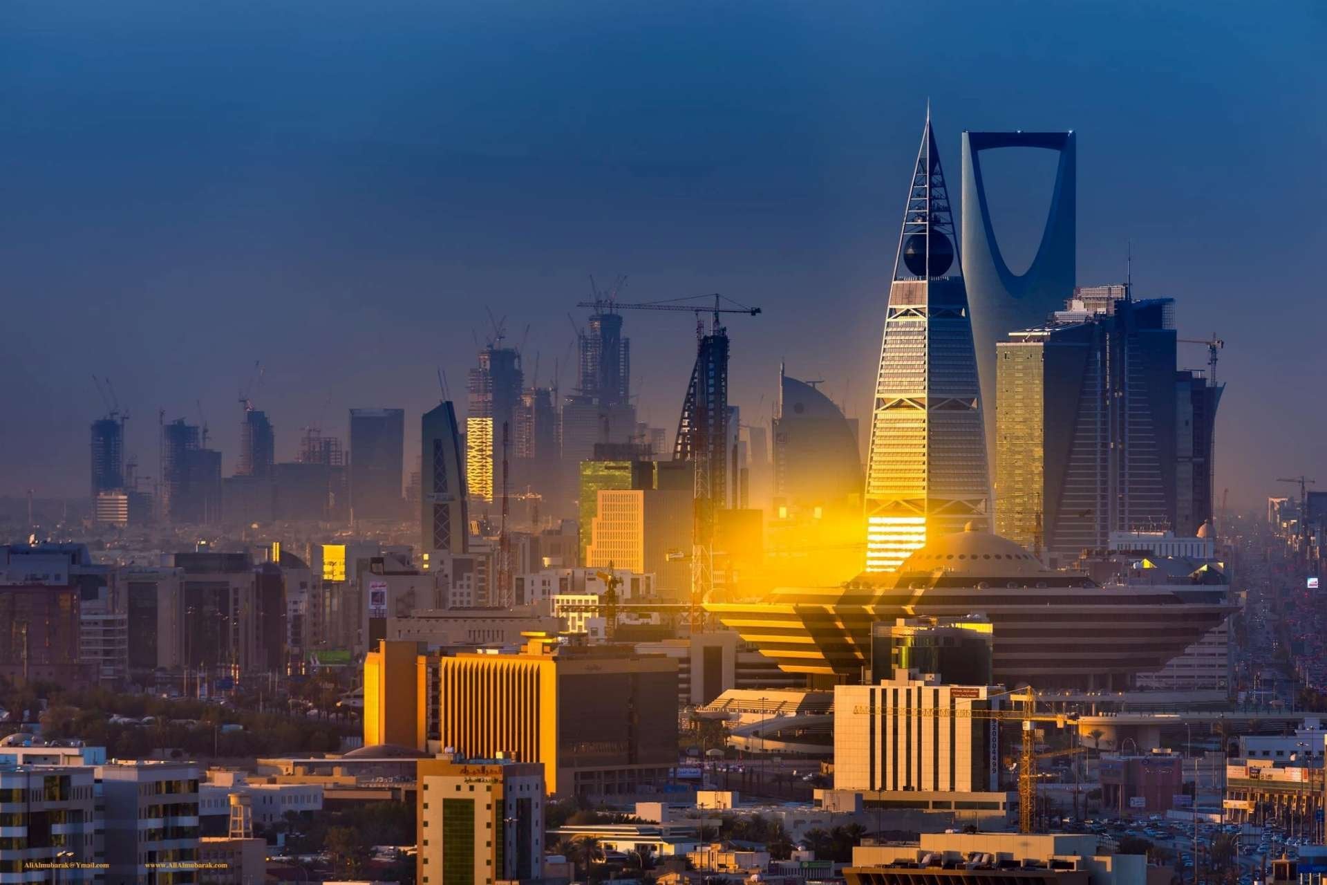 Retail Market Analysis: E-Commerce in the GCC, Opportunities and Challenges