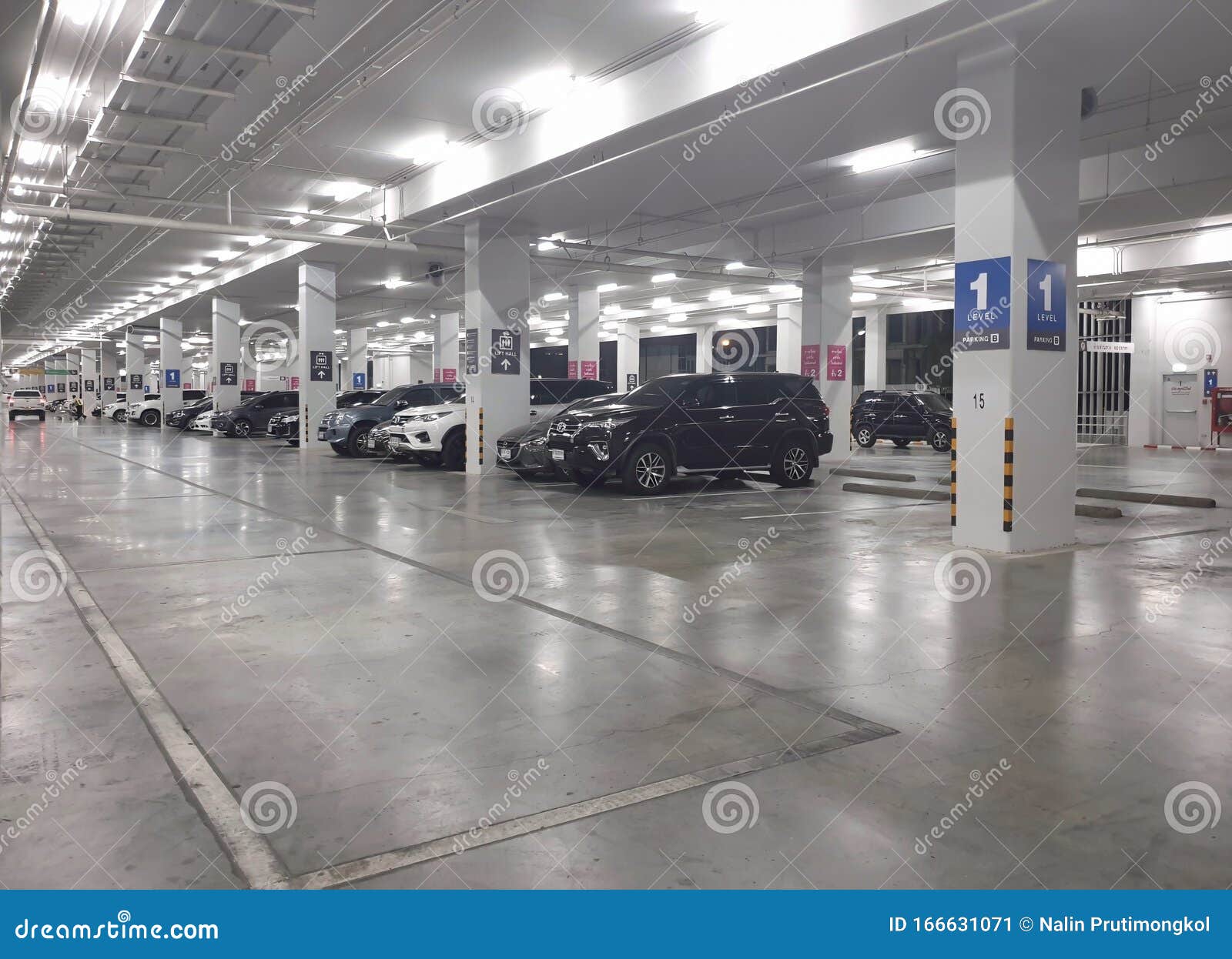 Store Photos photo
