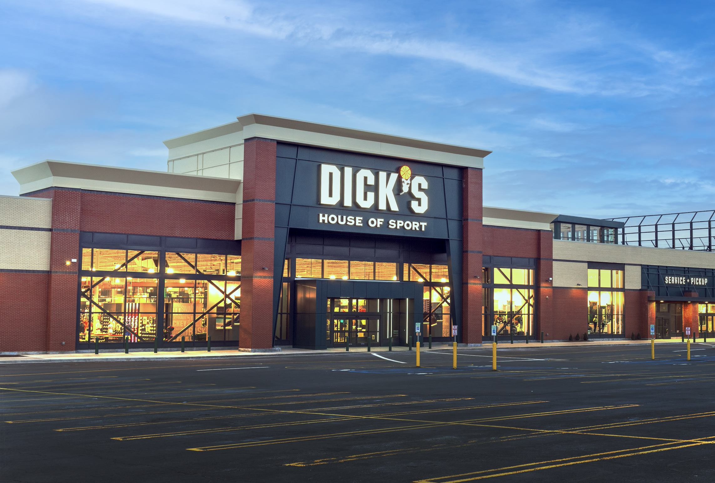DICK'S SPORTING GOODS Photo 7