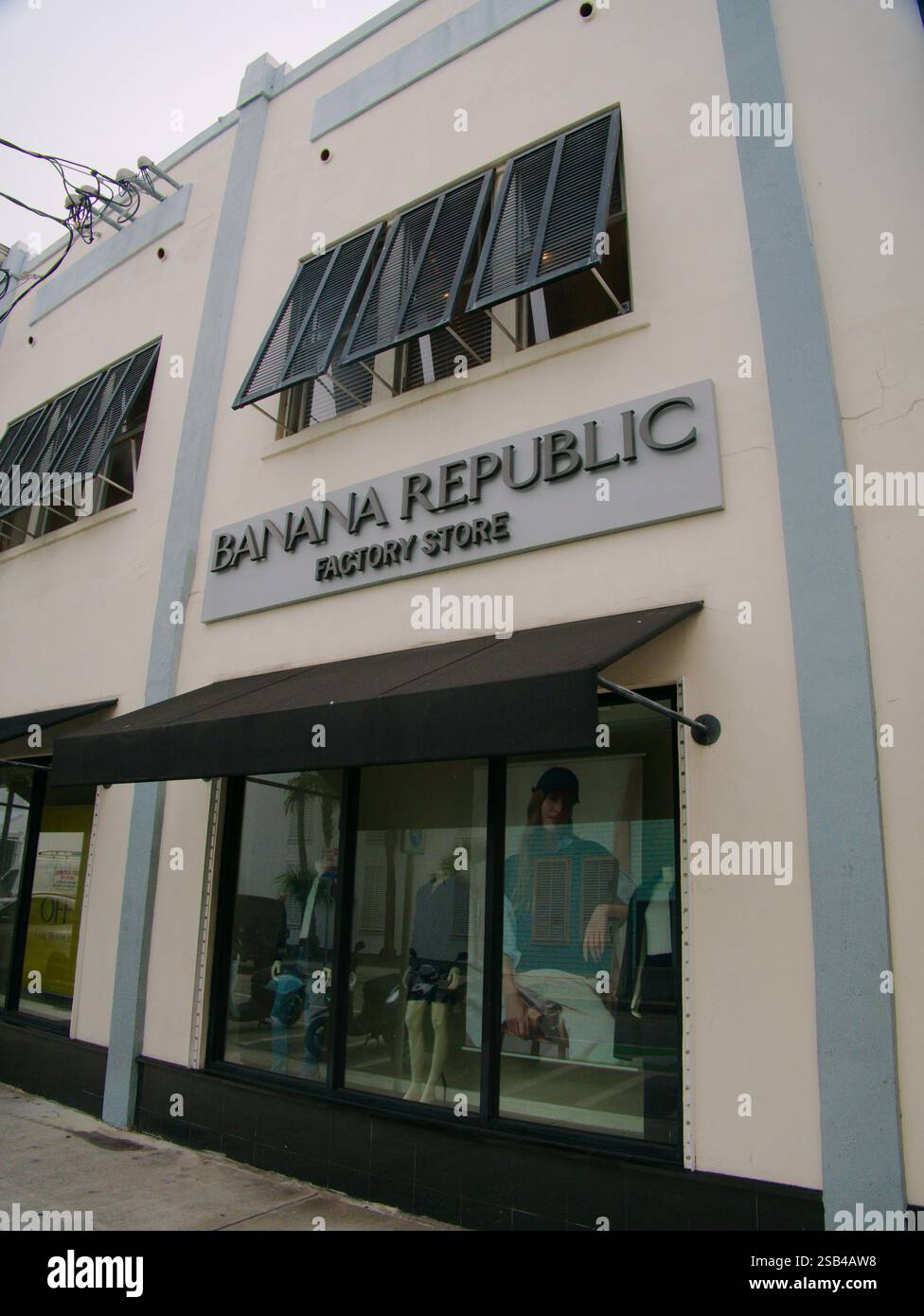 Banana Republic Photo 7